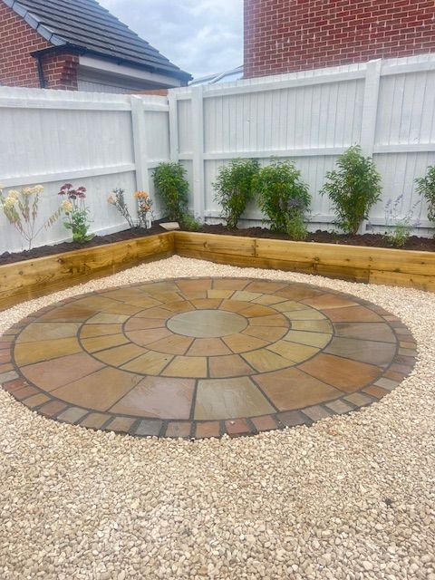 Indian sandstone circle in Raj Blend sandstone Indian sandstone circle in Raj Blend